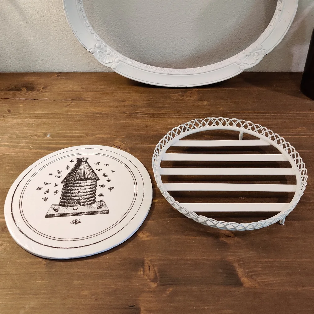 Vintage Cast Iron Plant Stand with Dual Sided Wood Art Round - Picture 3 of 7